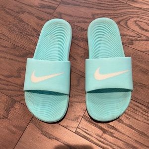 Nike slides